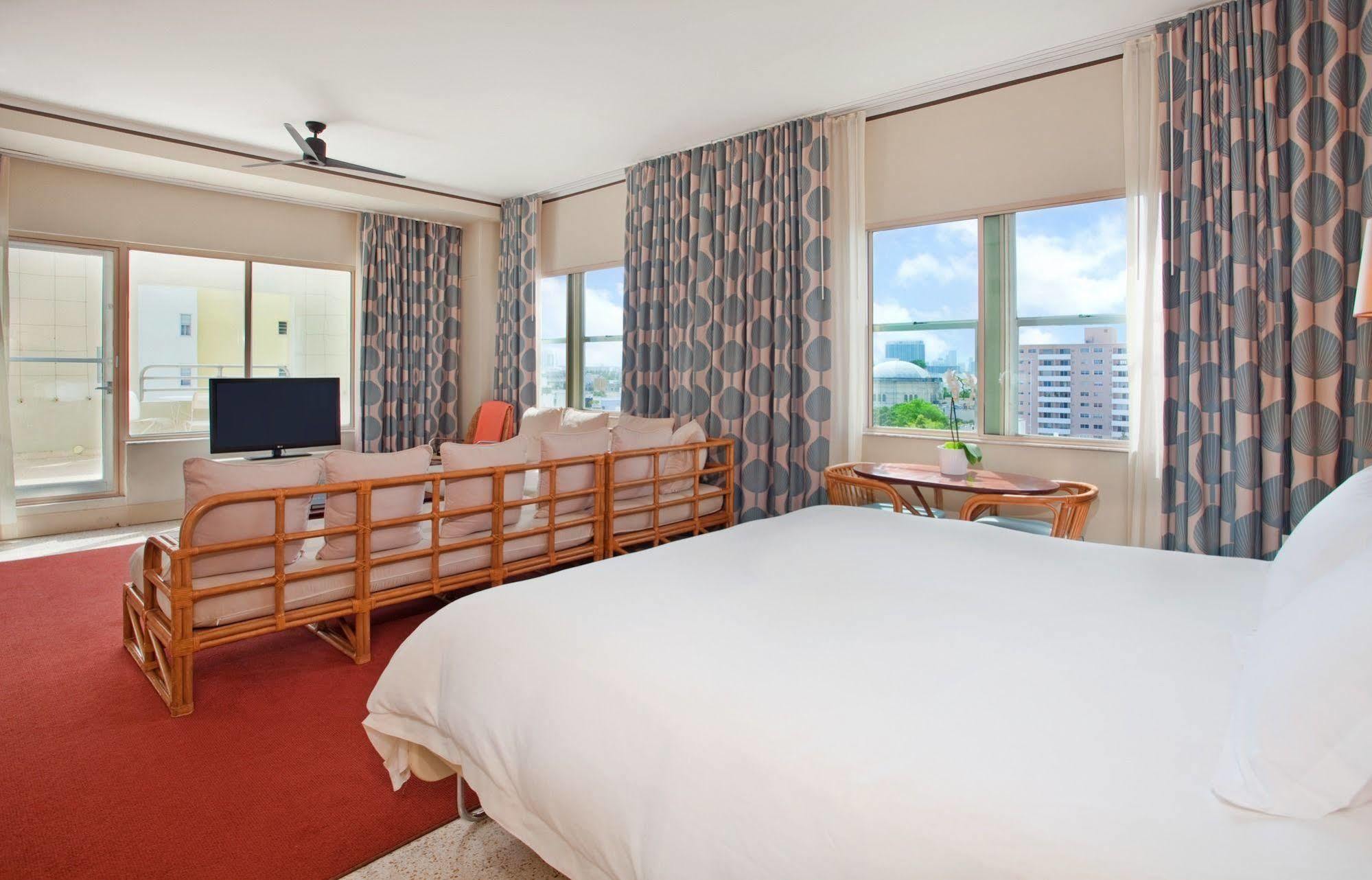 The Raleigh Hotel ไมอามีบีช ภายนอก รูปภาพ